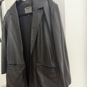 NWOT Women’s Oversized 100% Sheep Leather Black Blazer US 8